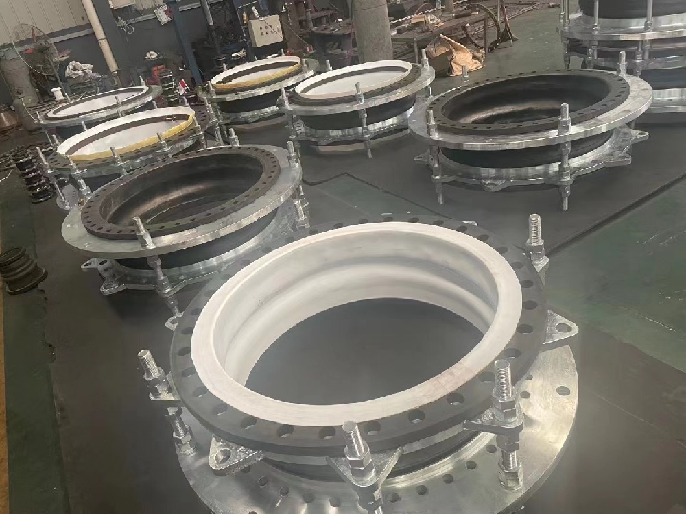 DN1000襯四氟橡膠軟接頭發貨